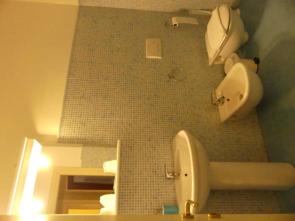 Beb 2000 Otel Sassari Dış mekan fotoğraf